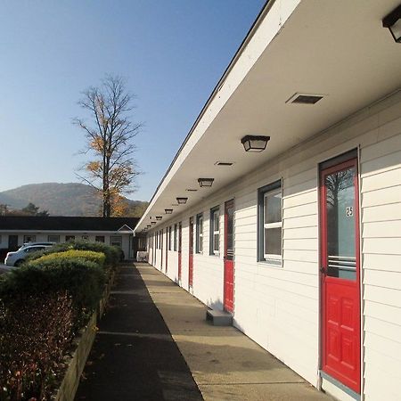 Monument Mountain Motel Great Barrington Ngoại thất bức ảnh